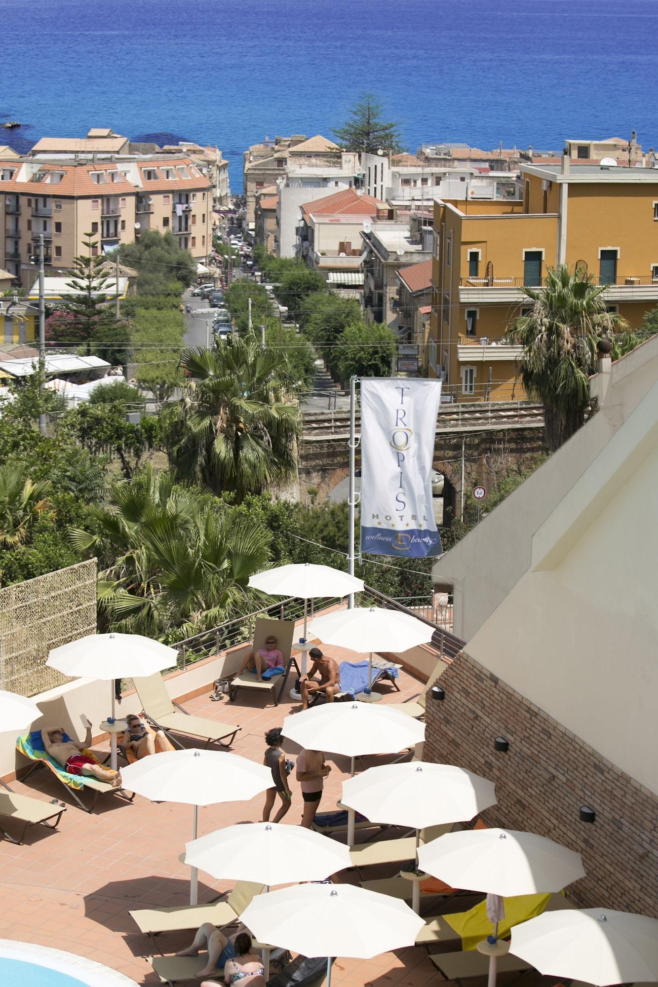 Hotel Tropis 4*