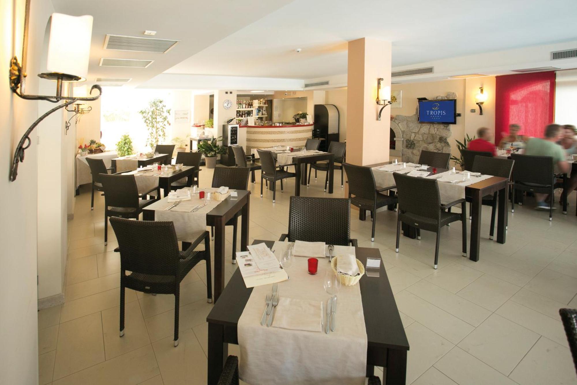 Hotel Tropis