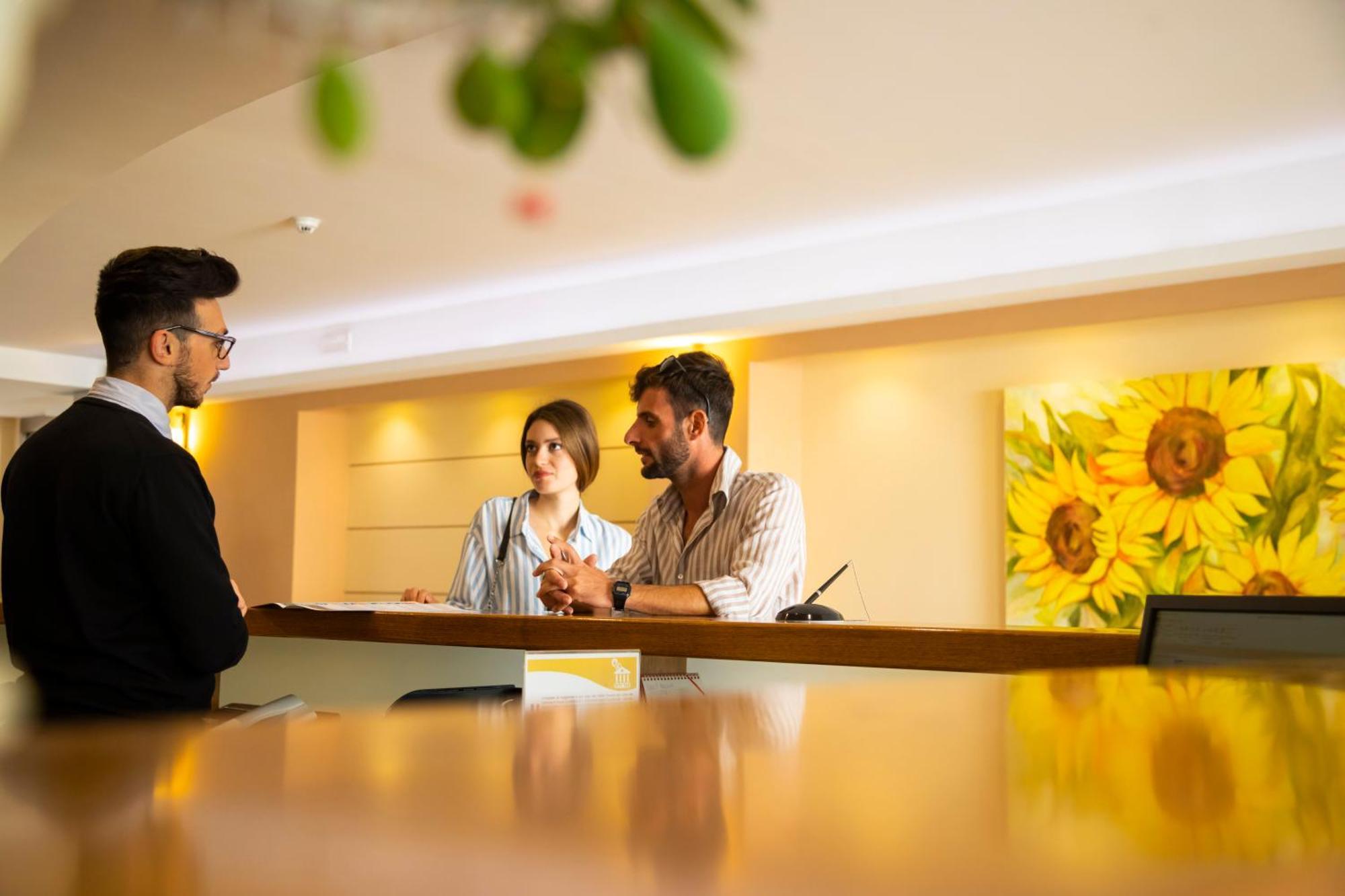 Tropis Hotel 4*